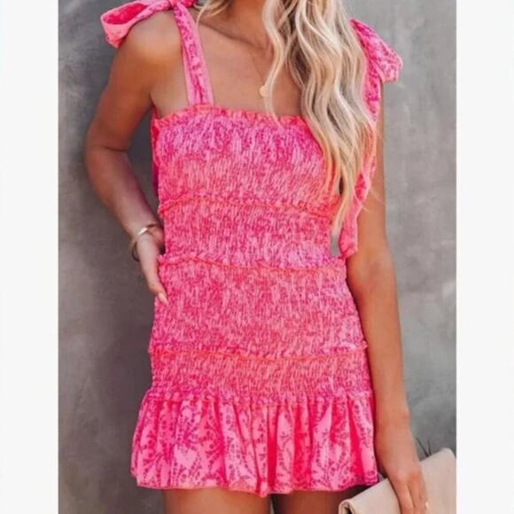 Chic Me Pink Floral Ruched Mini/Short Dress Size Small - Picture 1 of 6